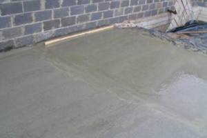 Как залить бетонный пол в гараже?